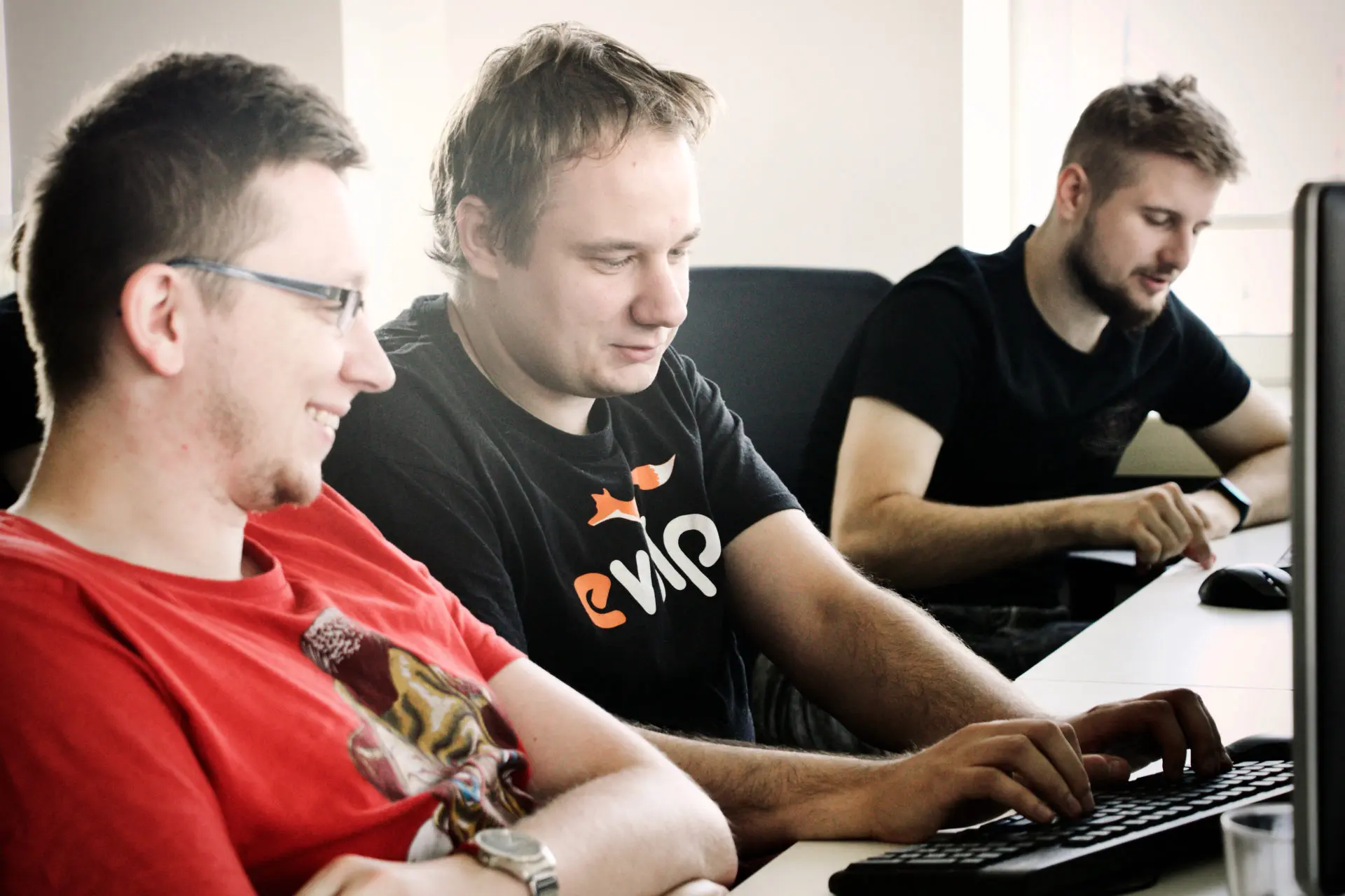 trzech developerów pracujących w eVolpe, kariera w evolpe