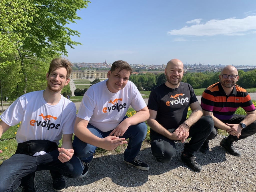 Janusz, Maciej, Kamil i Mateusz na delegacji w Wiedniu u SpiceCRM.